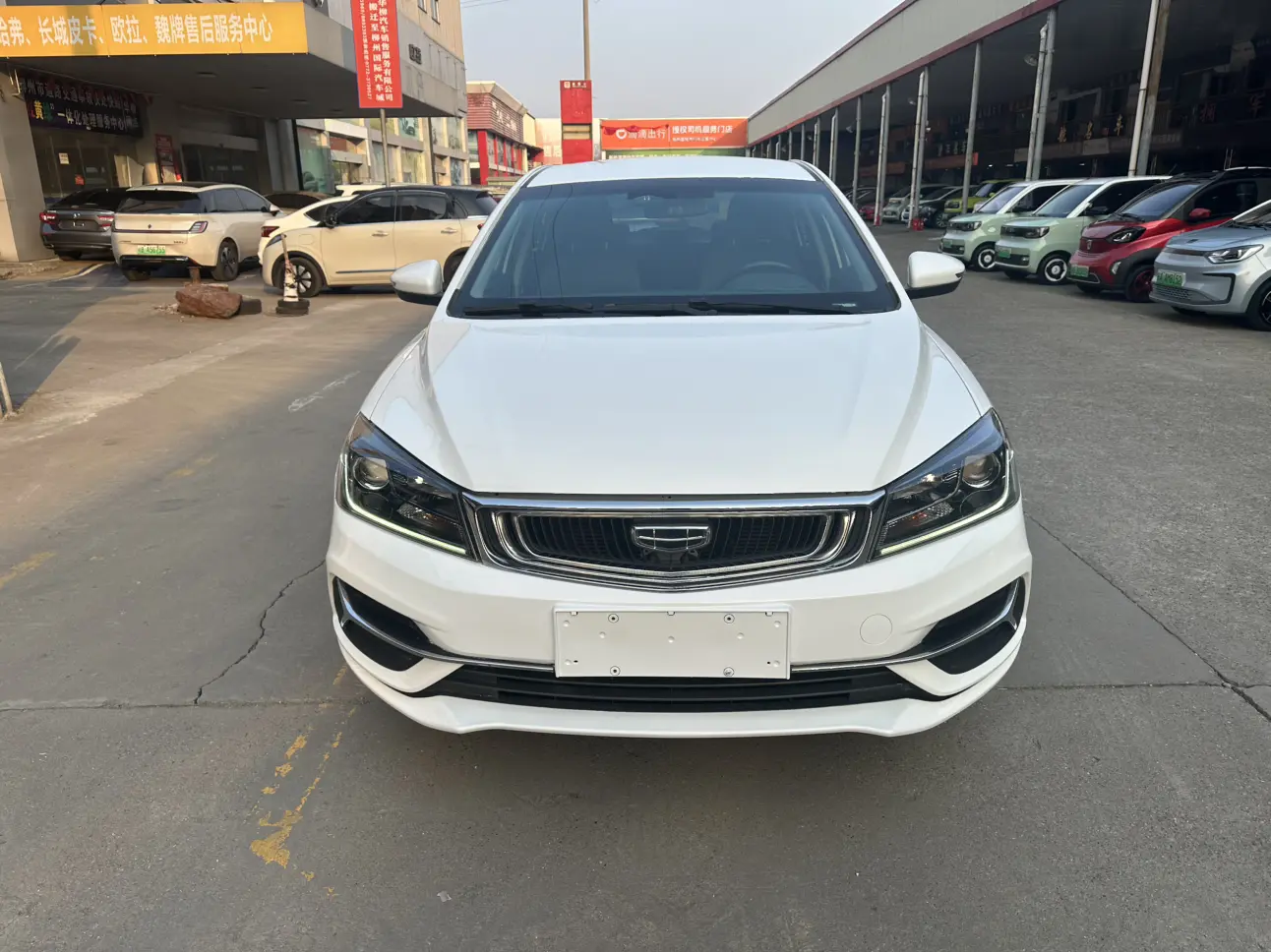 Geely Emgrand  из Китая