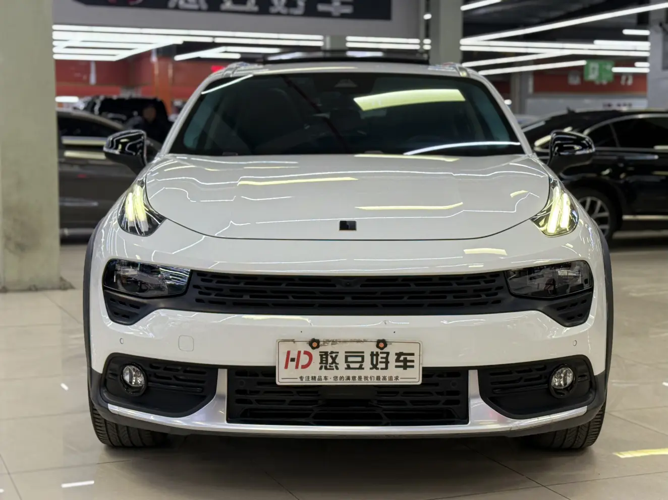 Lynk & Co 02  из Китая