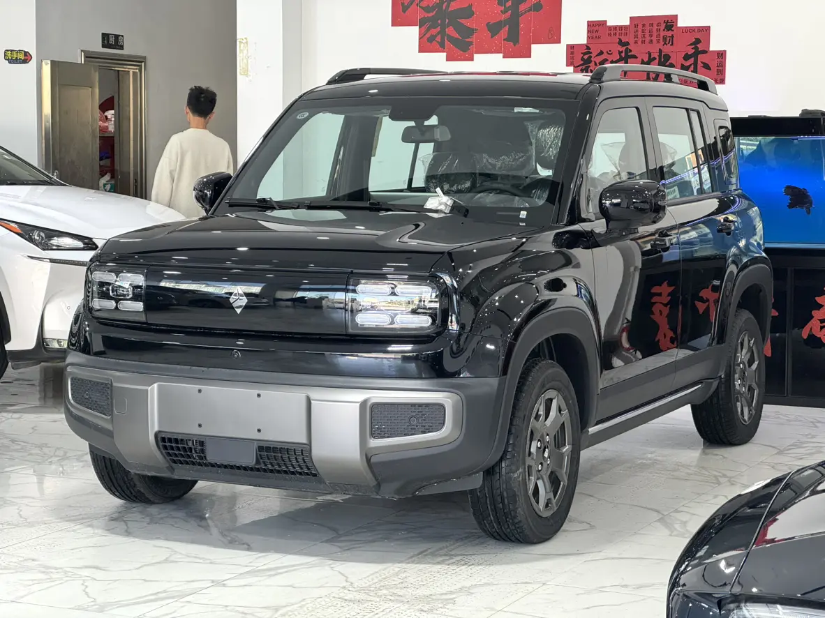 Baojun Yueya Plus  из Китая