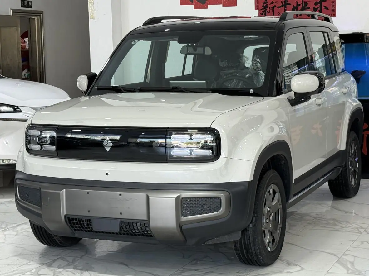 Baojun Yueya Plus  из Китая