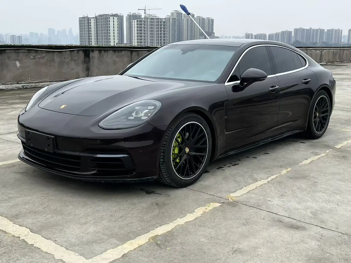 Porsche Panamera  из Китая