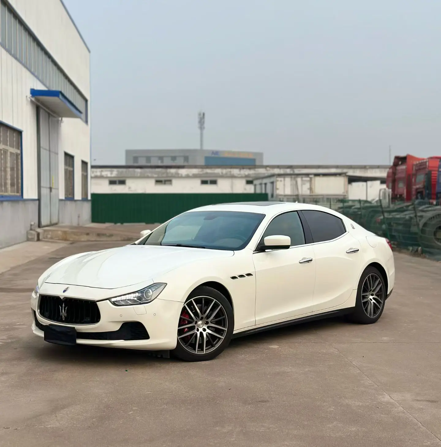 Maserati Ghibli  из Китая