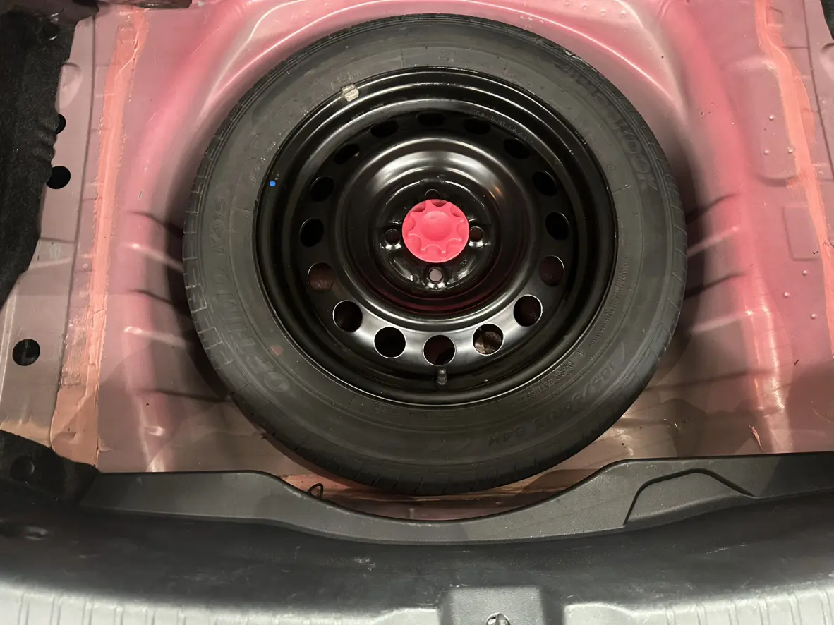 Toyota Yaris L  из Китая