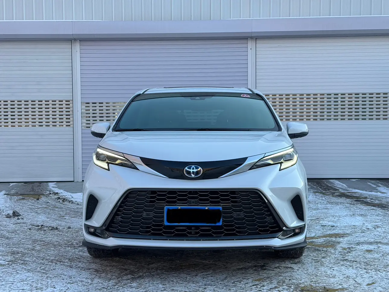 Toyota Granvia  из Китая