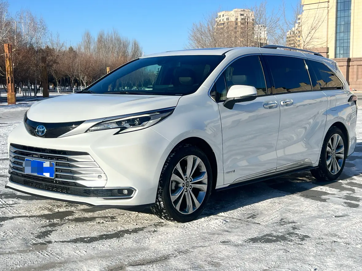 Toyota Sienna  из Китая
