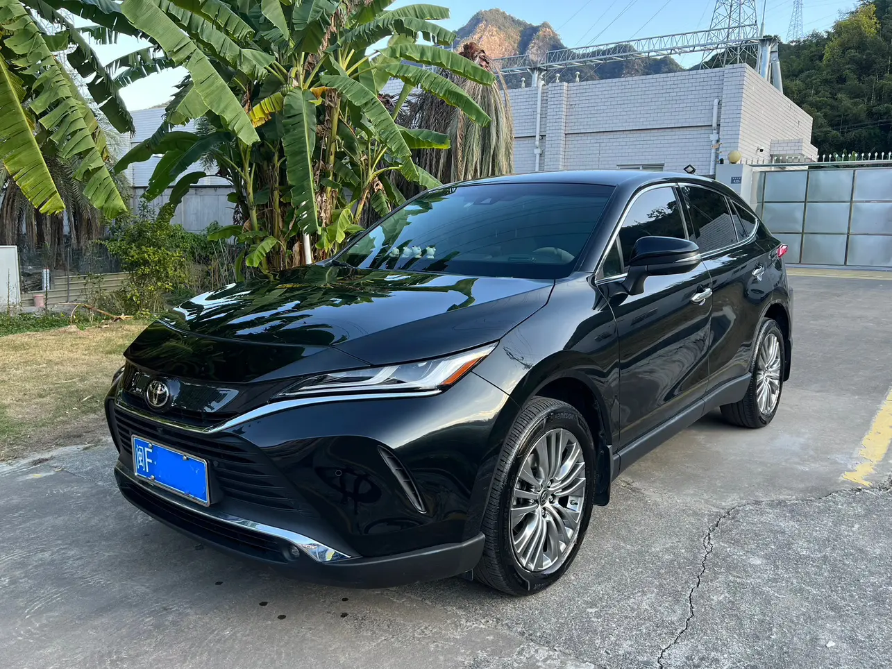 Toyota Harrier  из Китая