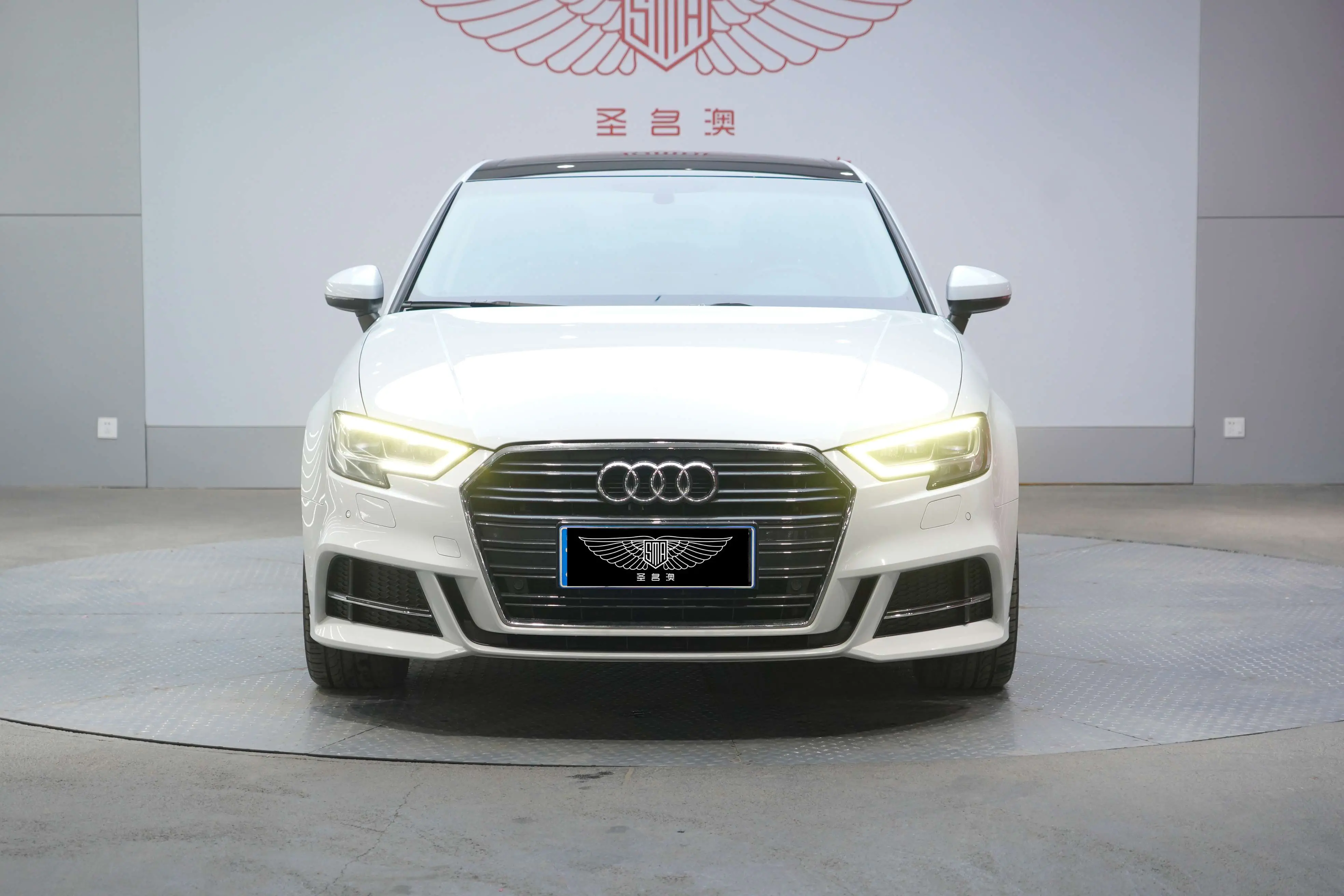 Audi A3  из Китая