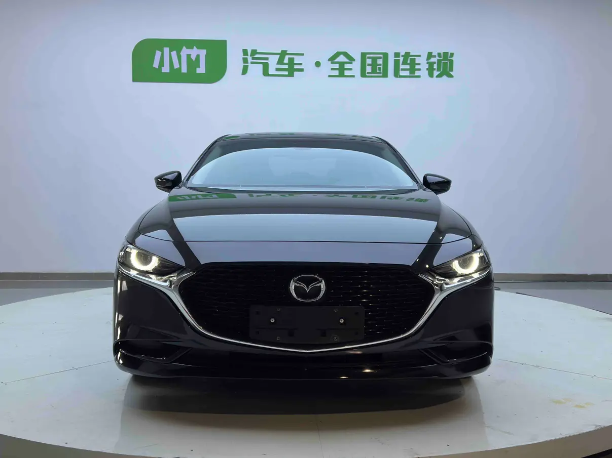 Mazda Axela (Mazda3)  из Китая