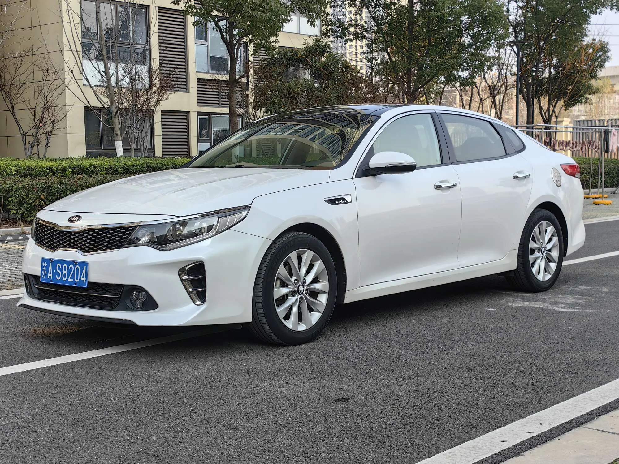 Kia K5  из Китая