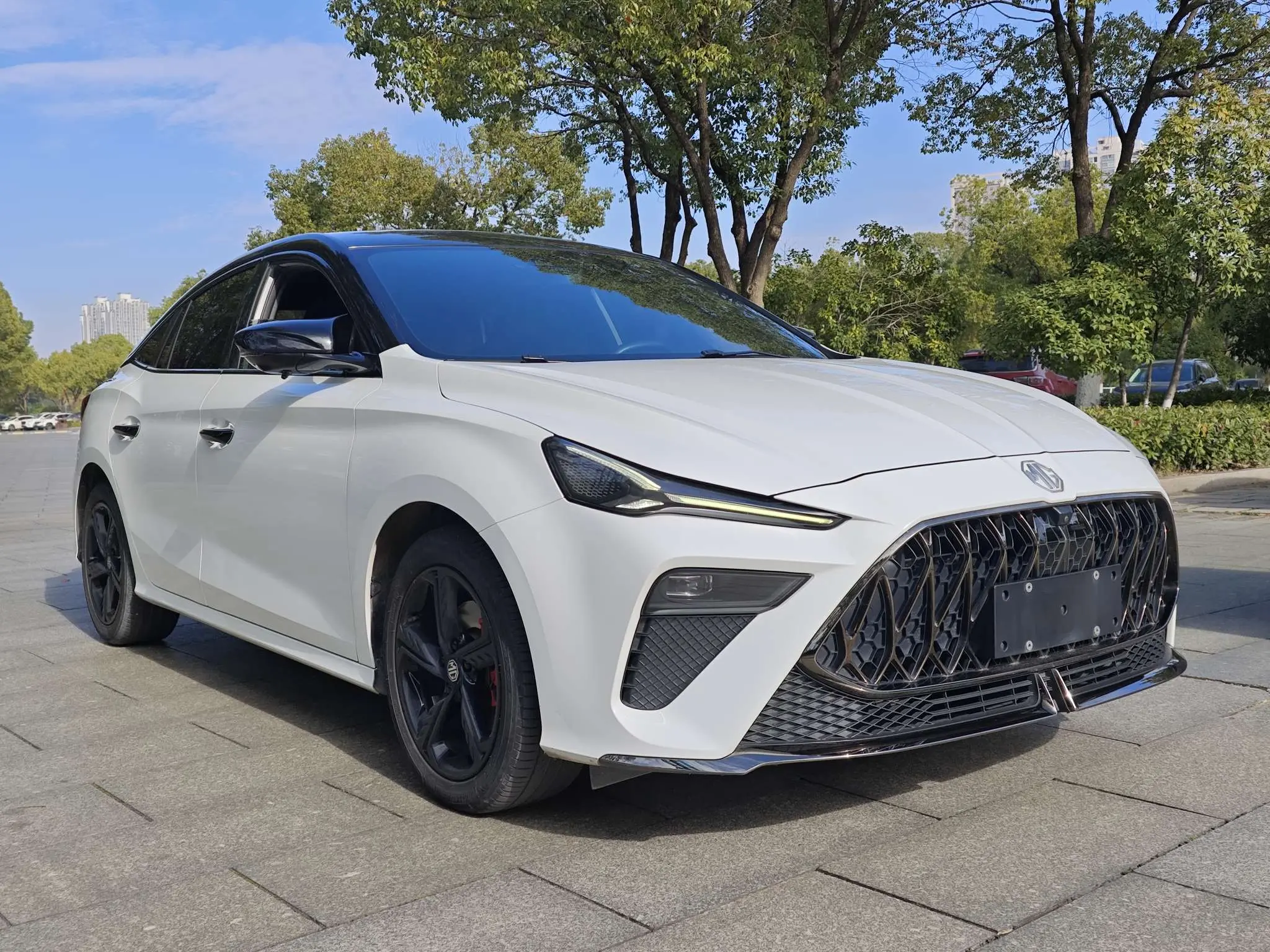 MG 5 Scorpio  из Китая