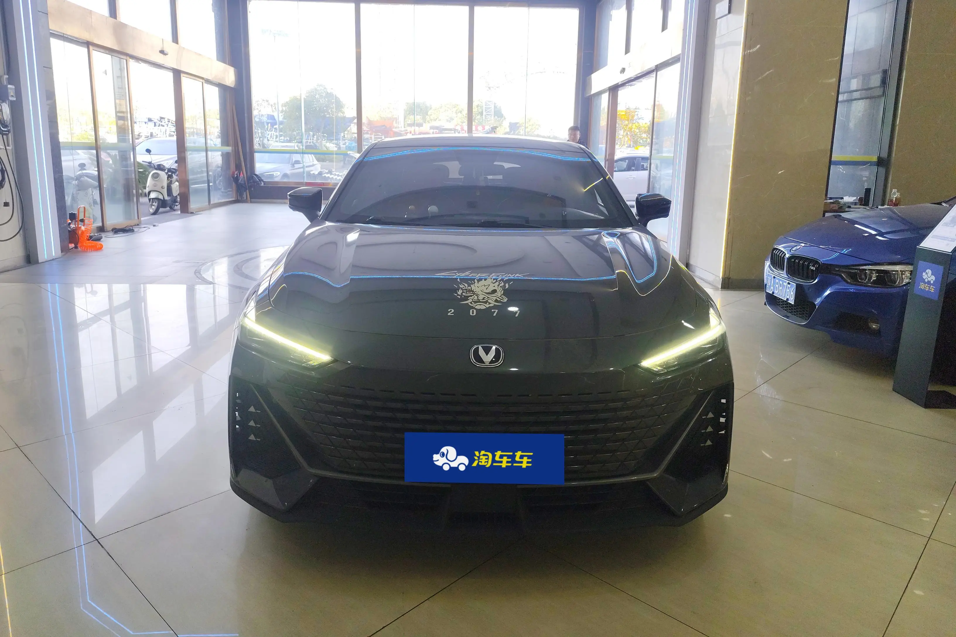 Changan UNI-V  из Китая