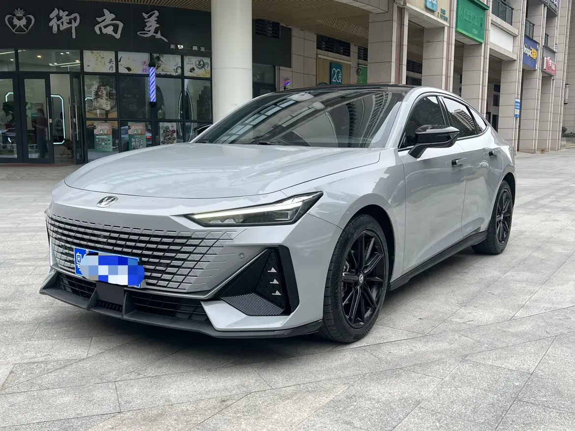 Changan UNI-V  из Китая
