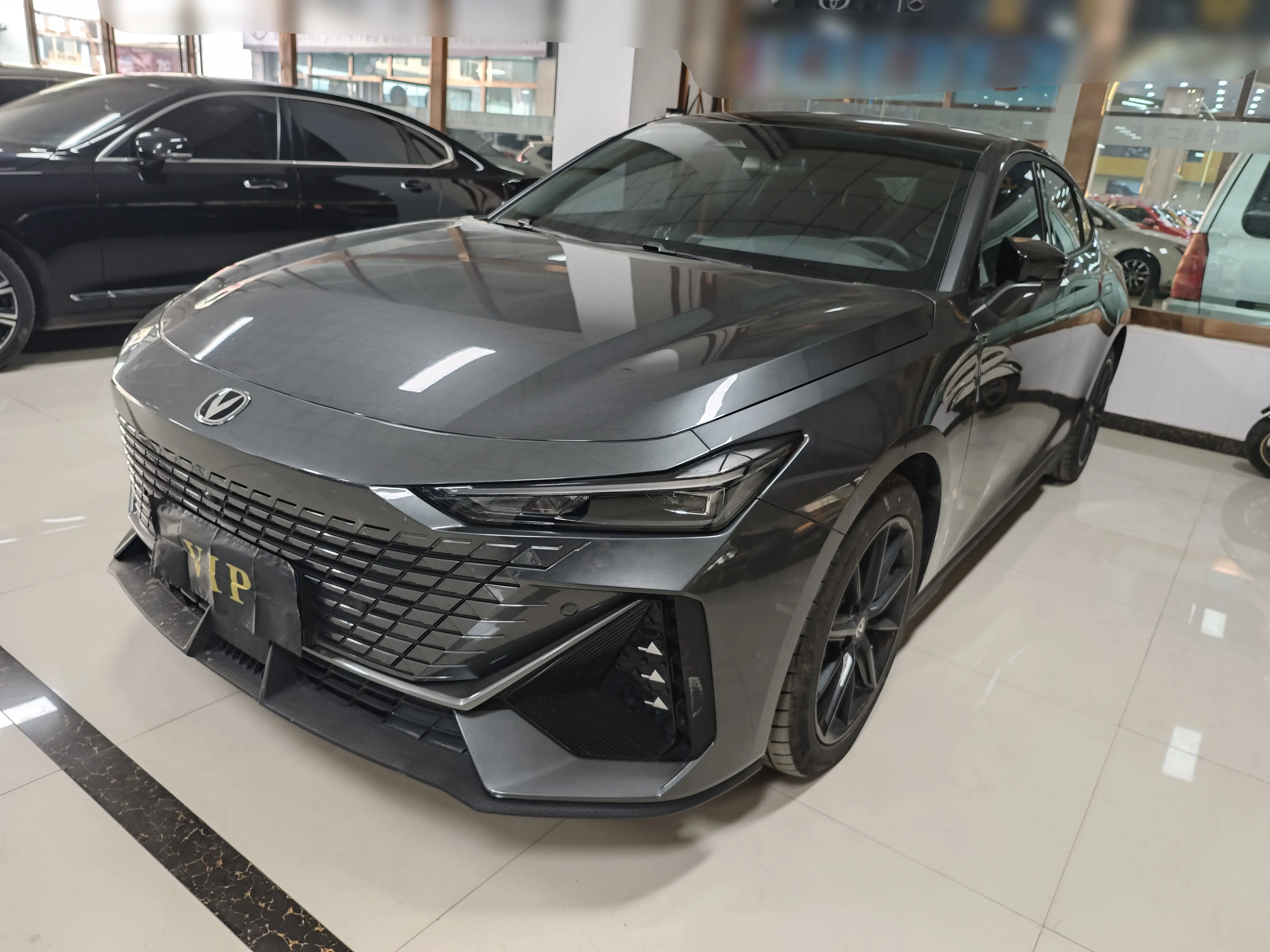 Changan UNI-V  из Китая