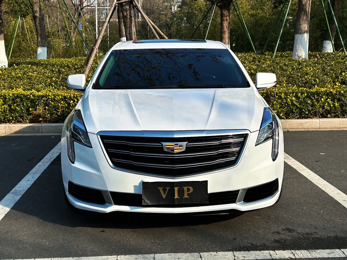 Cadillac XTS  из Китая