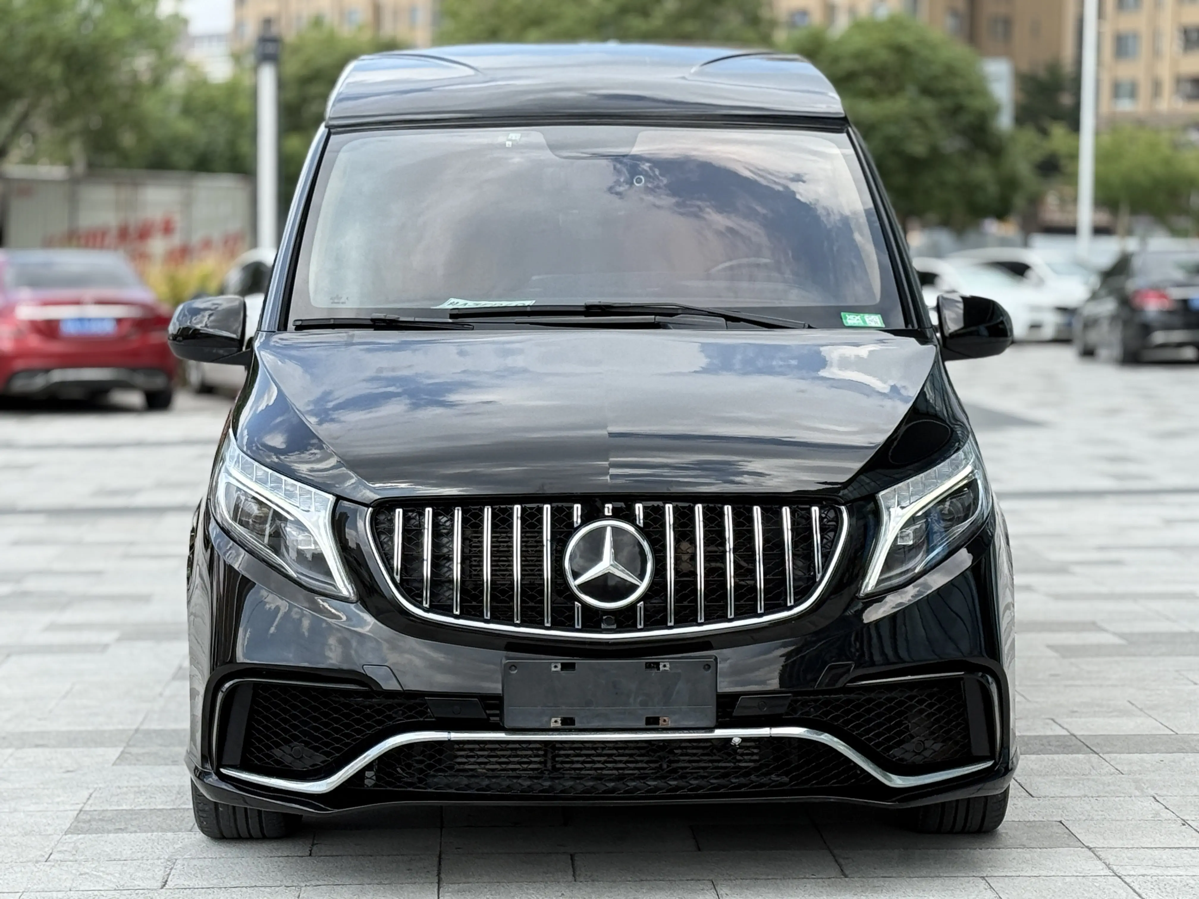 Mercedes-Benz Metris  из Китая