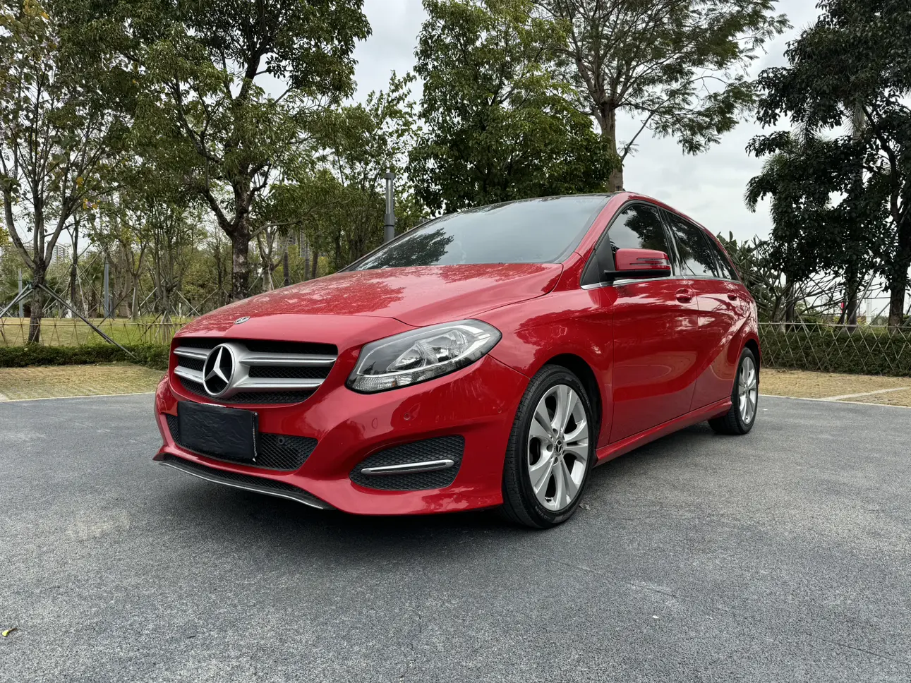 Mercedes-Benz Mercedes Benz B Class  из Китая