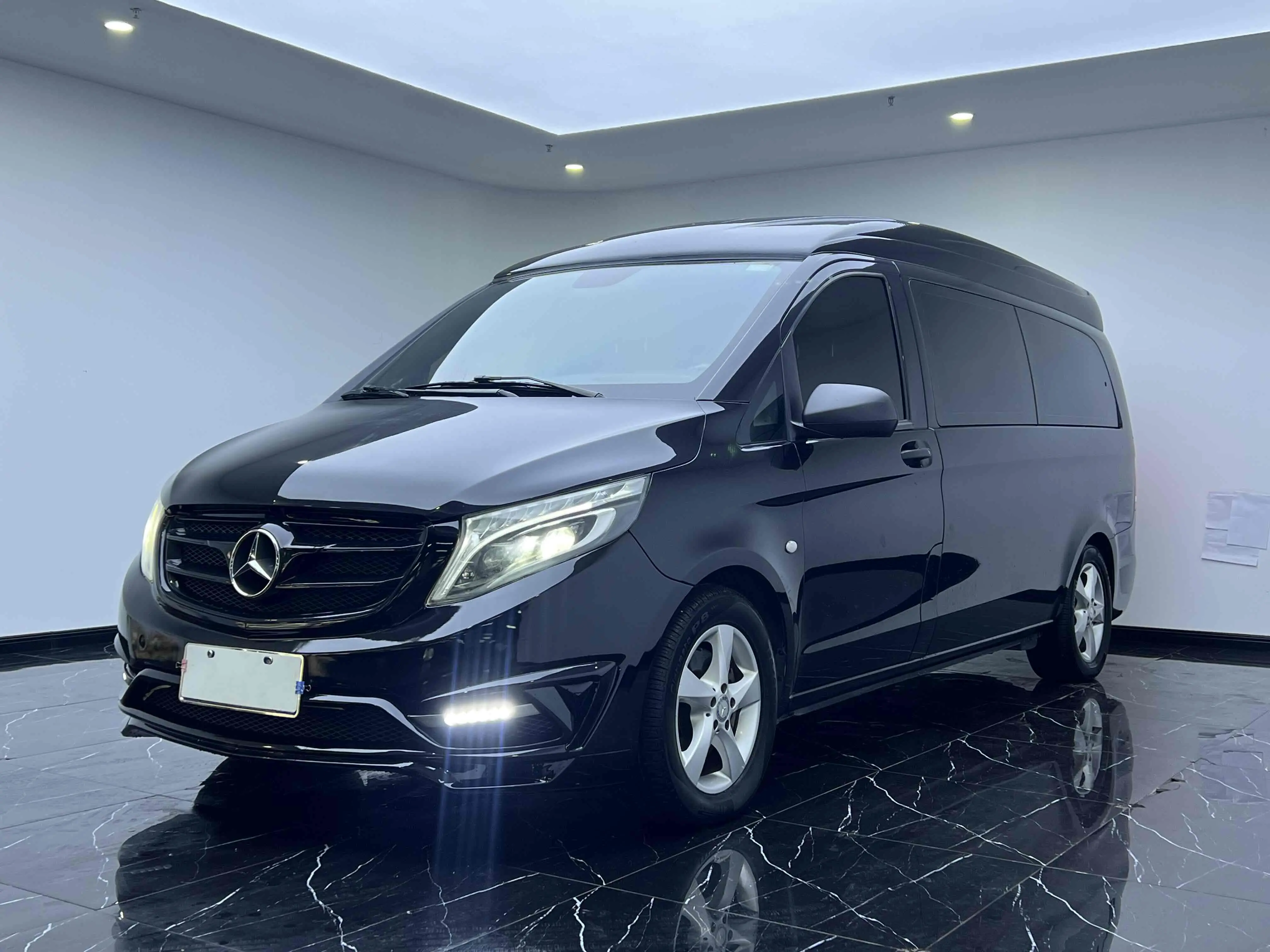Mercedes-Benz Vito  из Китая