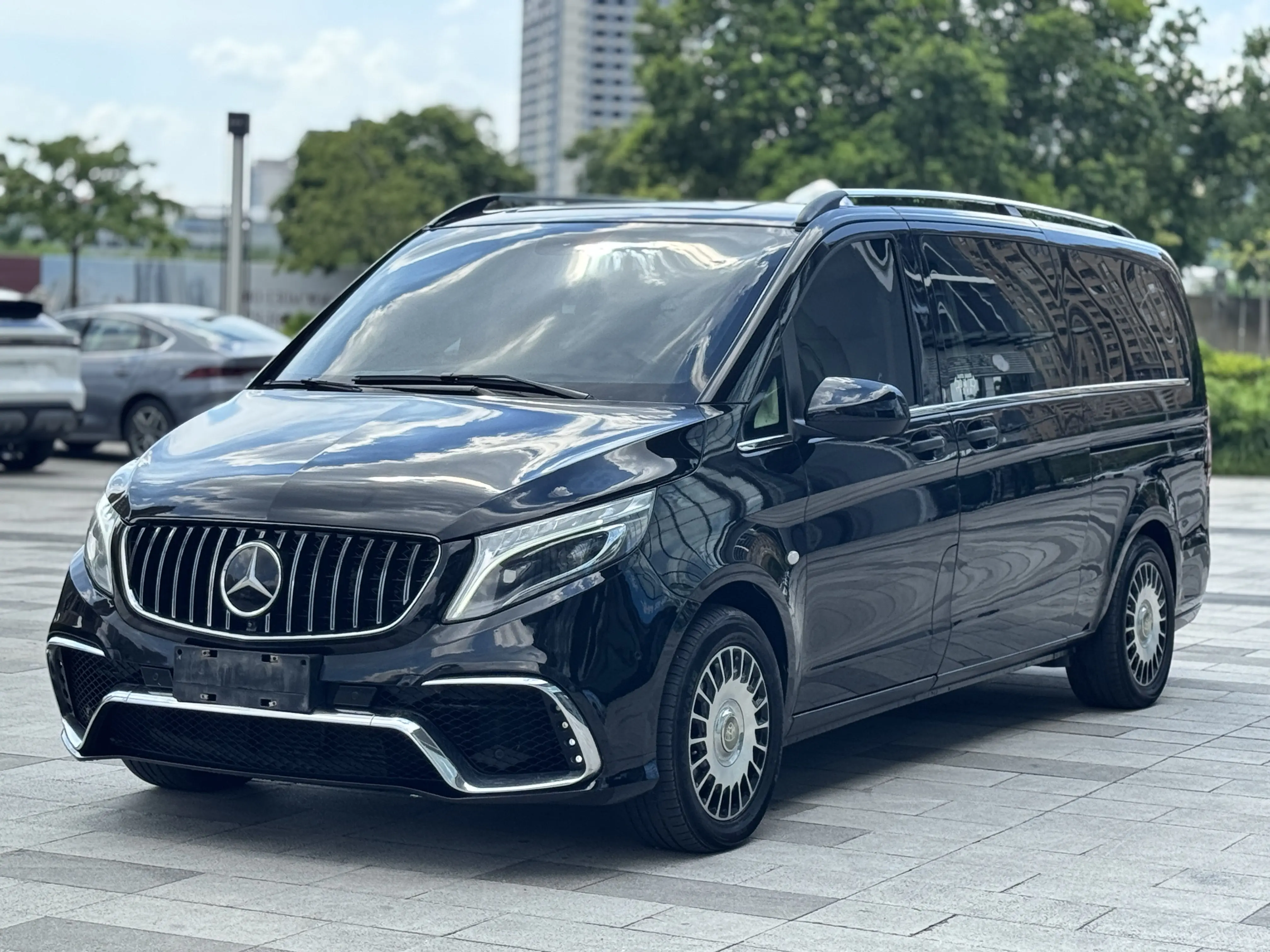 Mercedes-Benz Vito  из Китая