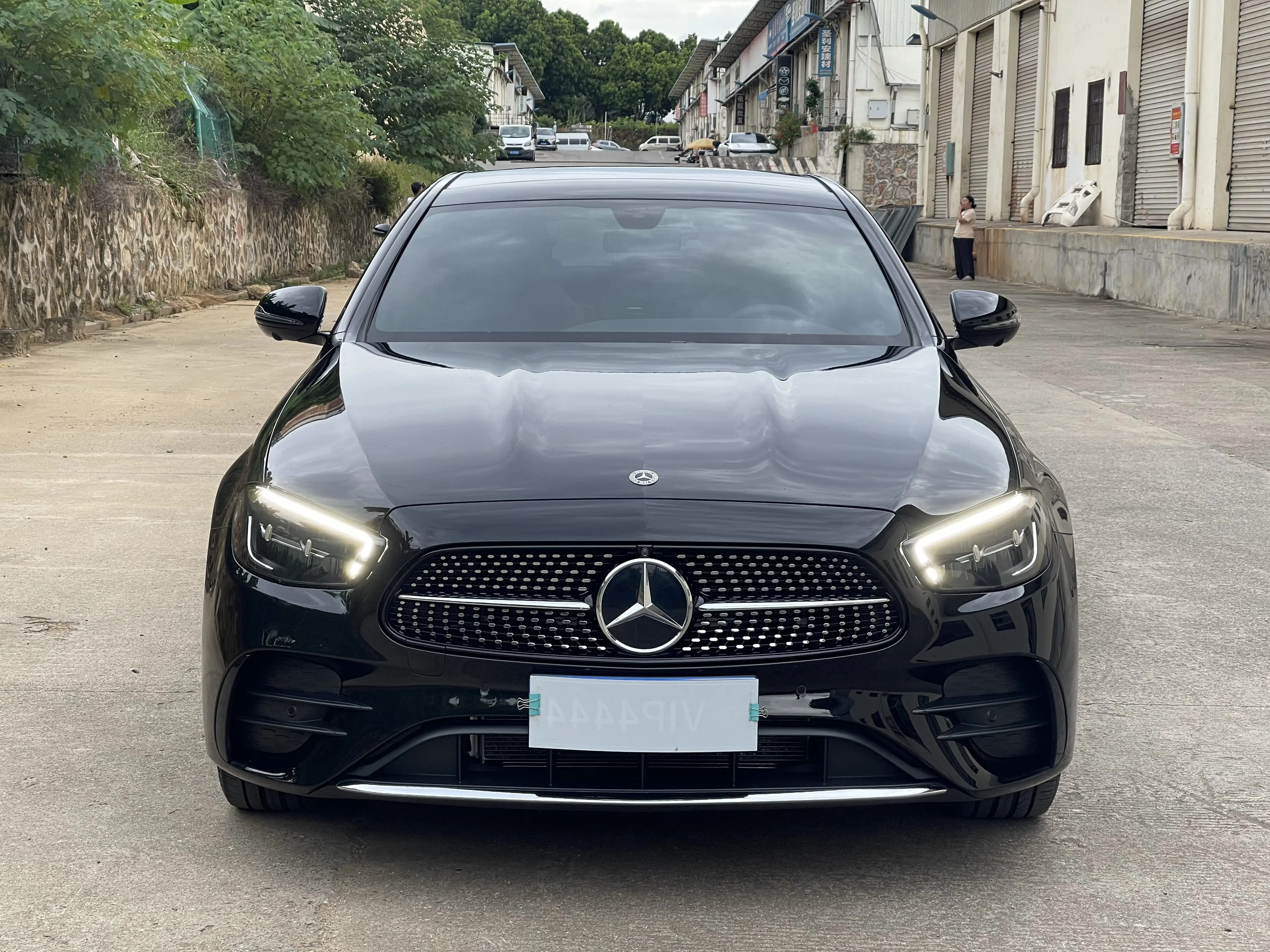 Mercedes-Benz E-Class  из Китая