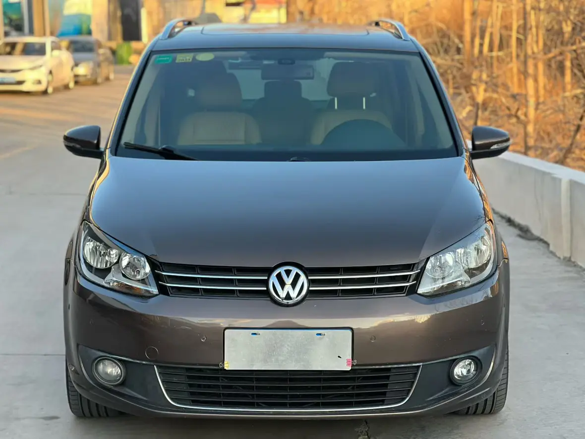 Volkswagen Touran  из Китая