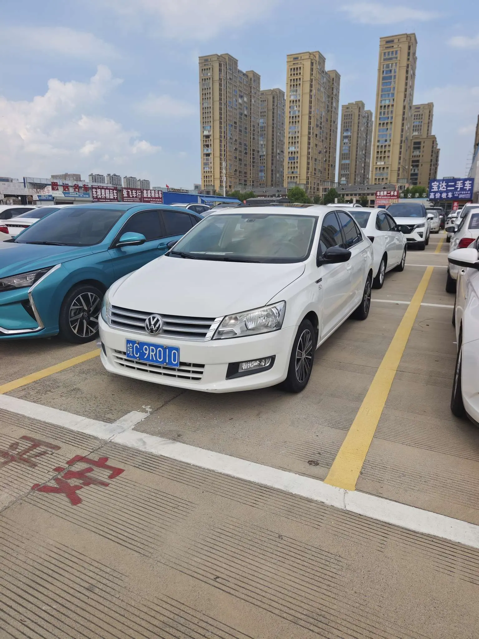 Volkswagen Santana  из Китая