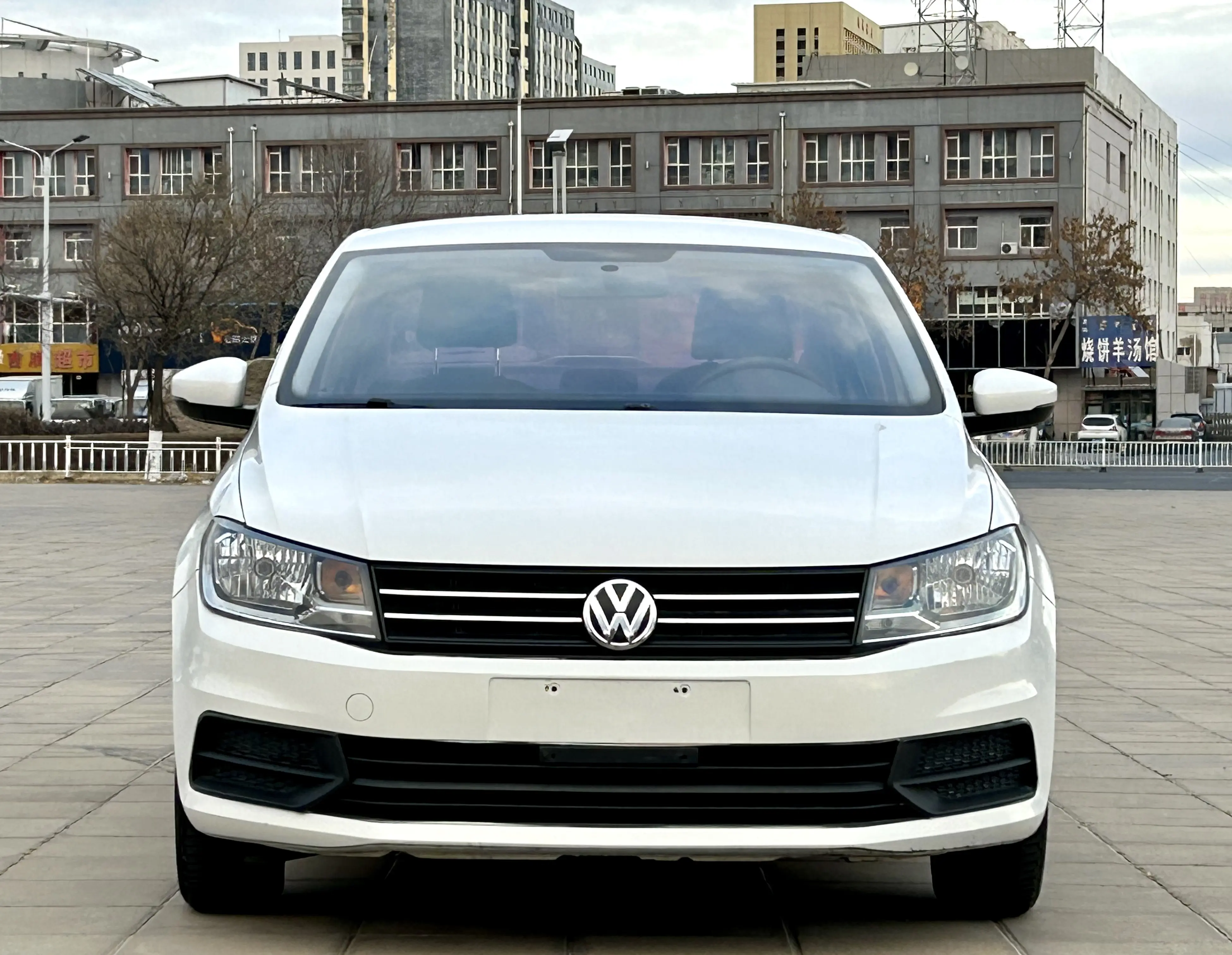 Volkswagen Santana  из Китая