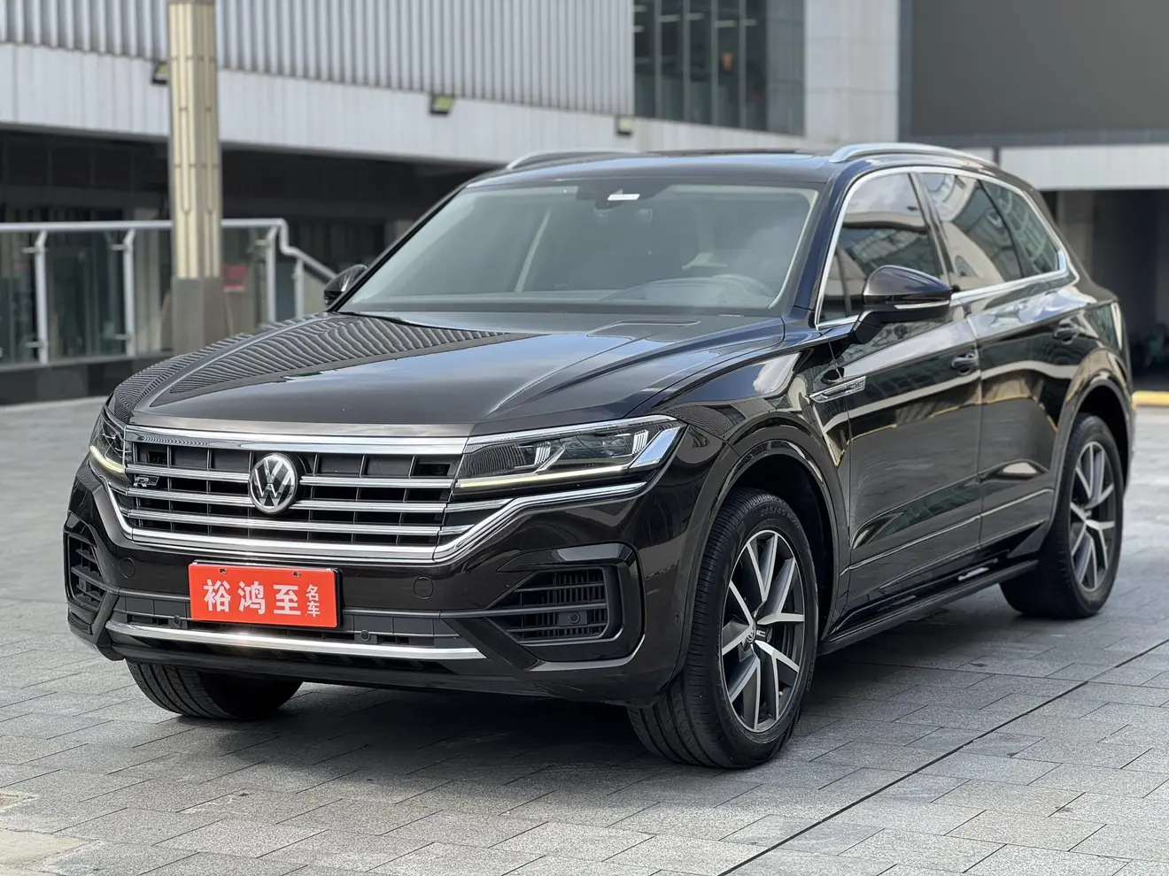 Volkswagen Touareg  из Китая
