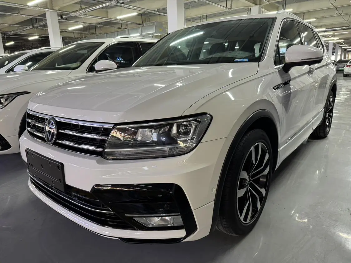 Volkswagen Tiguan L  из Китая