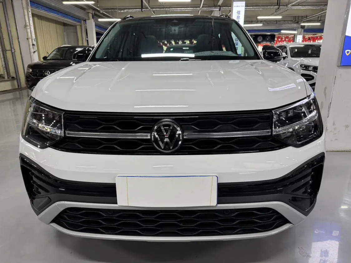 Volkswagen Tharu  из Китая