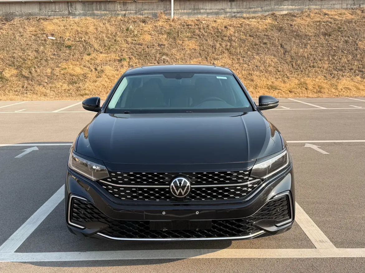 Volkswagen Passat  из Китая