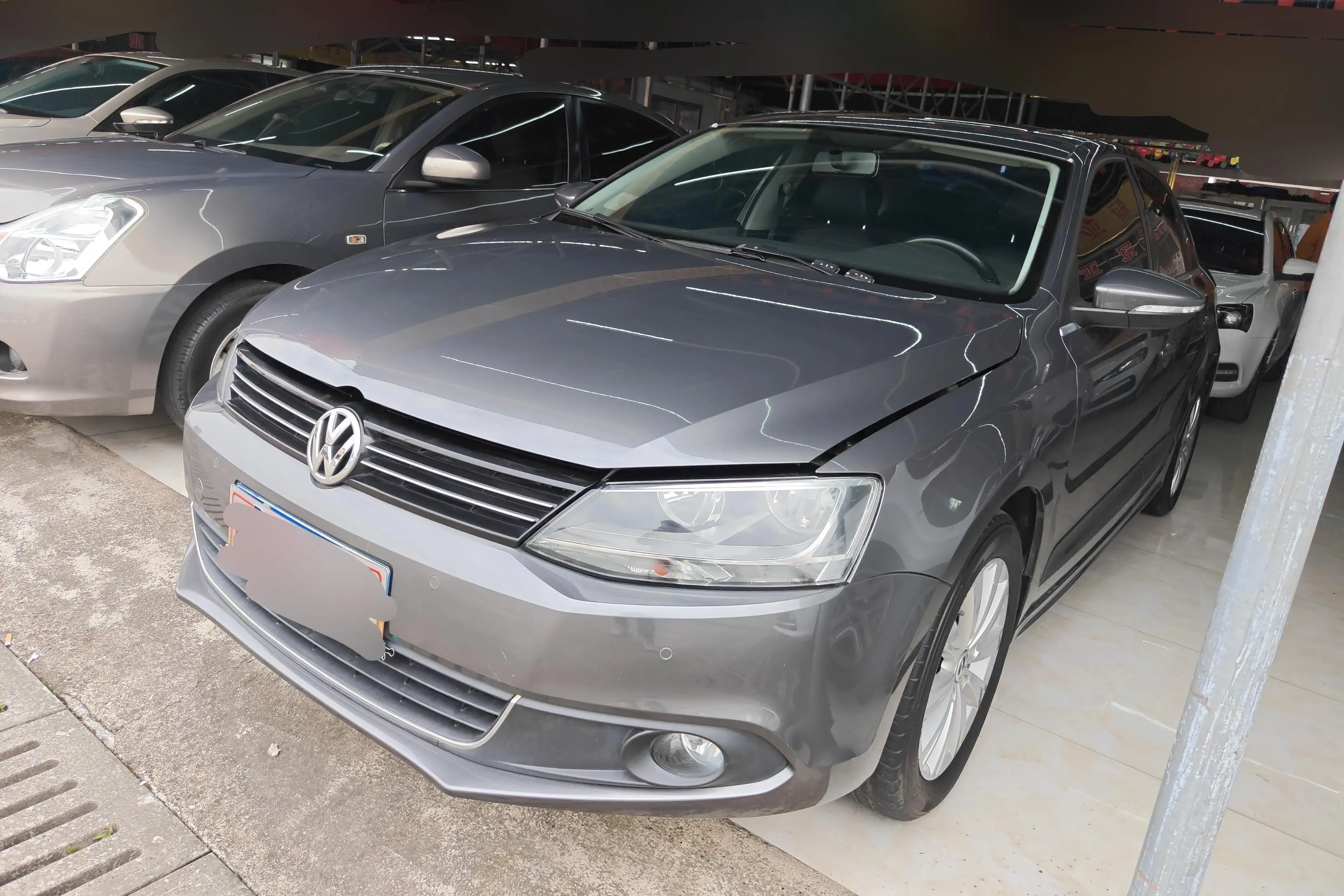 Volkswagen Sagitar  из Китая