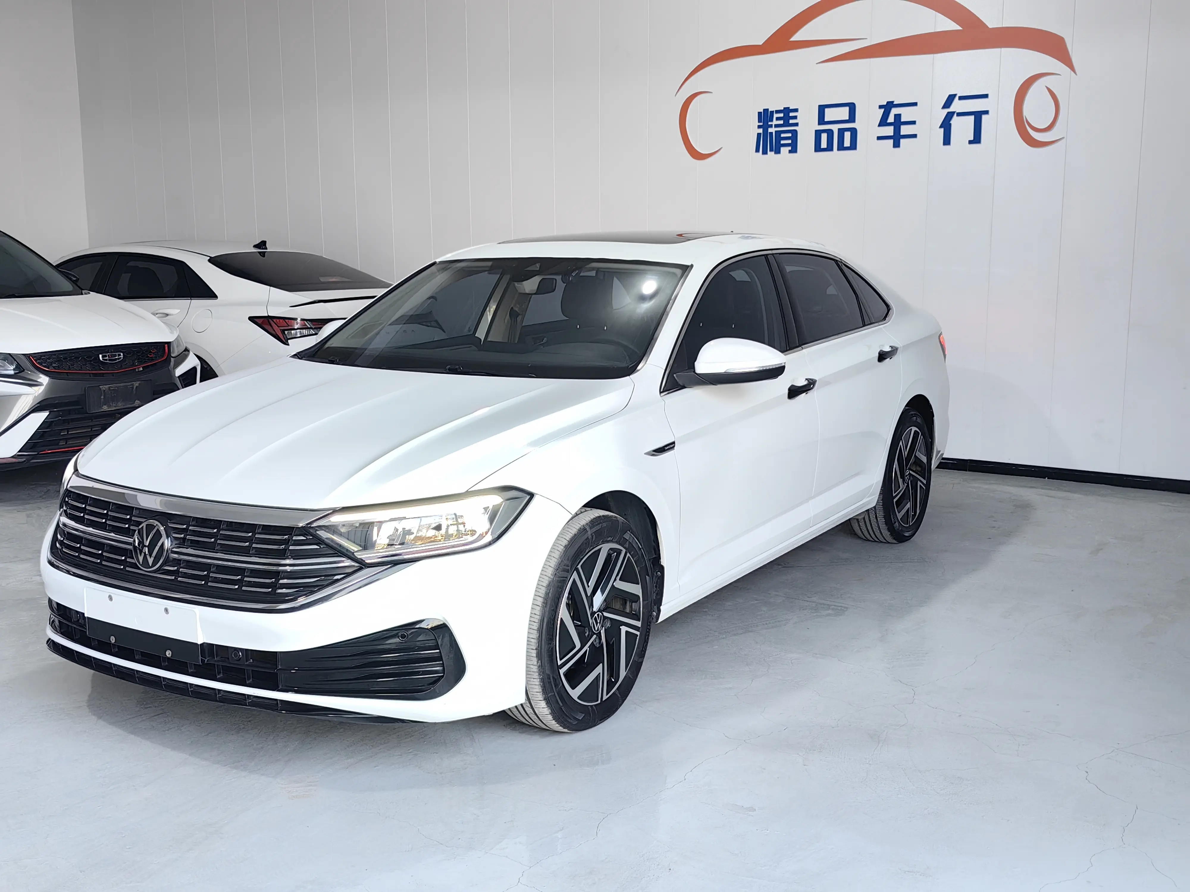 Volkswagen Sagitar  из Китая