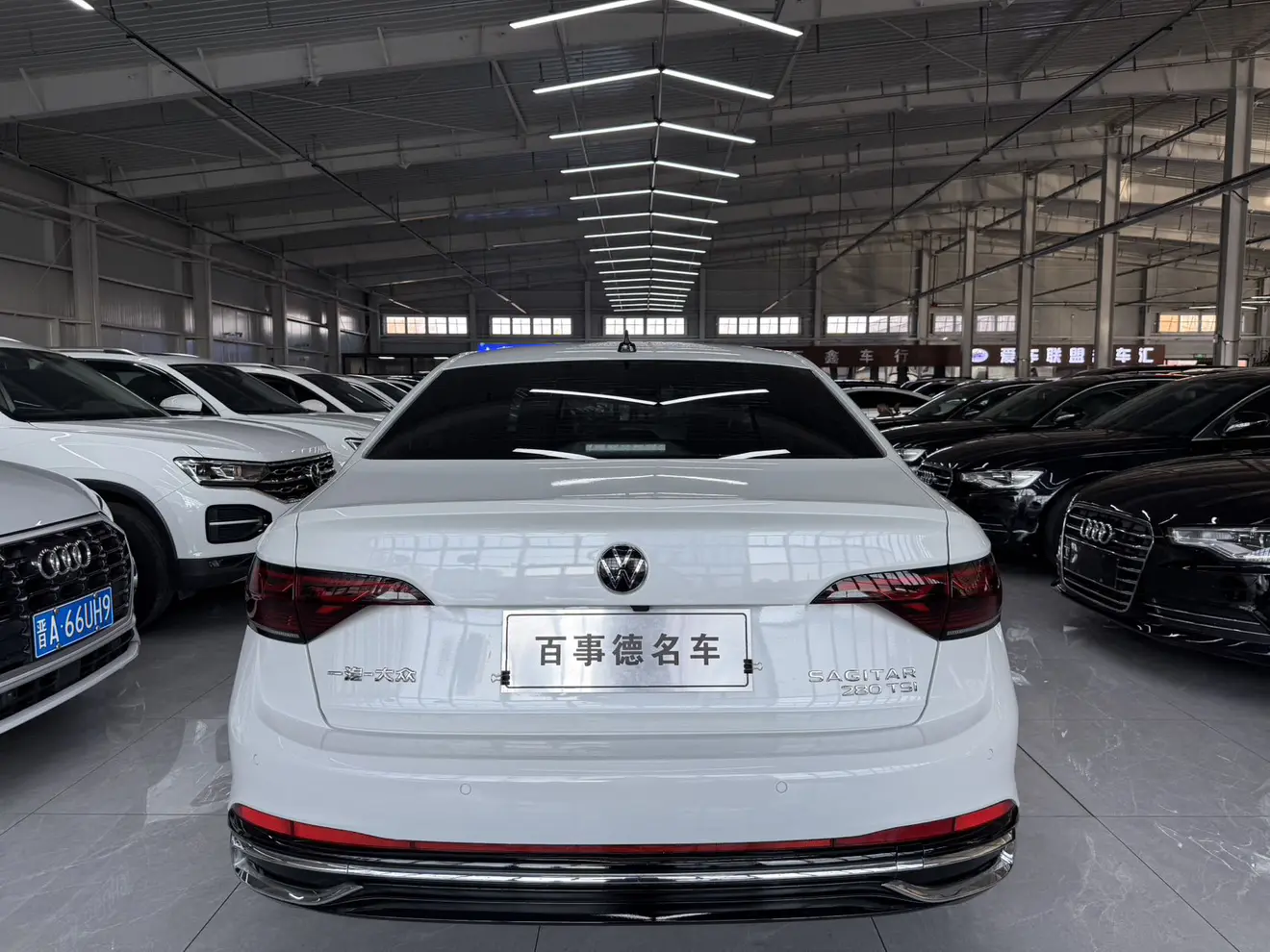 Volkswagen Sagitar  из Китая