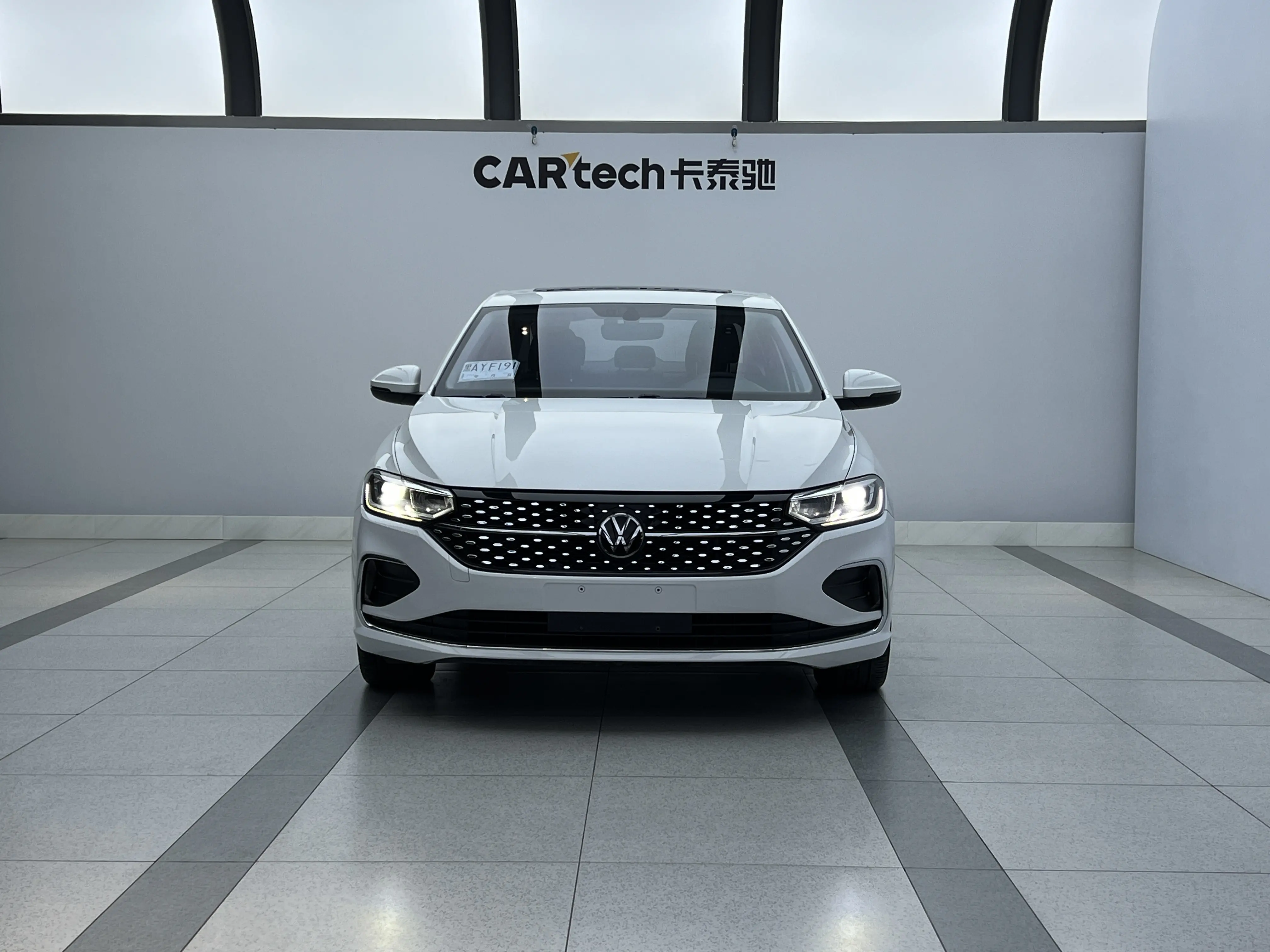 Volkswagen Lavida  из Китая