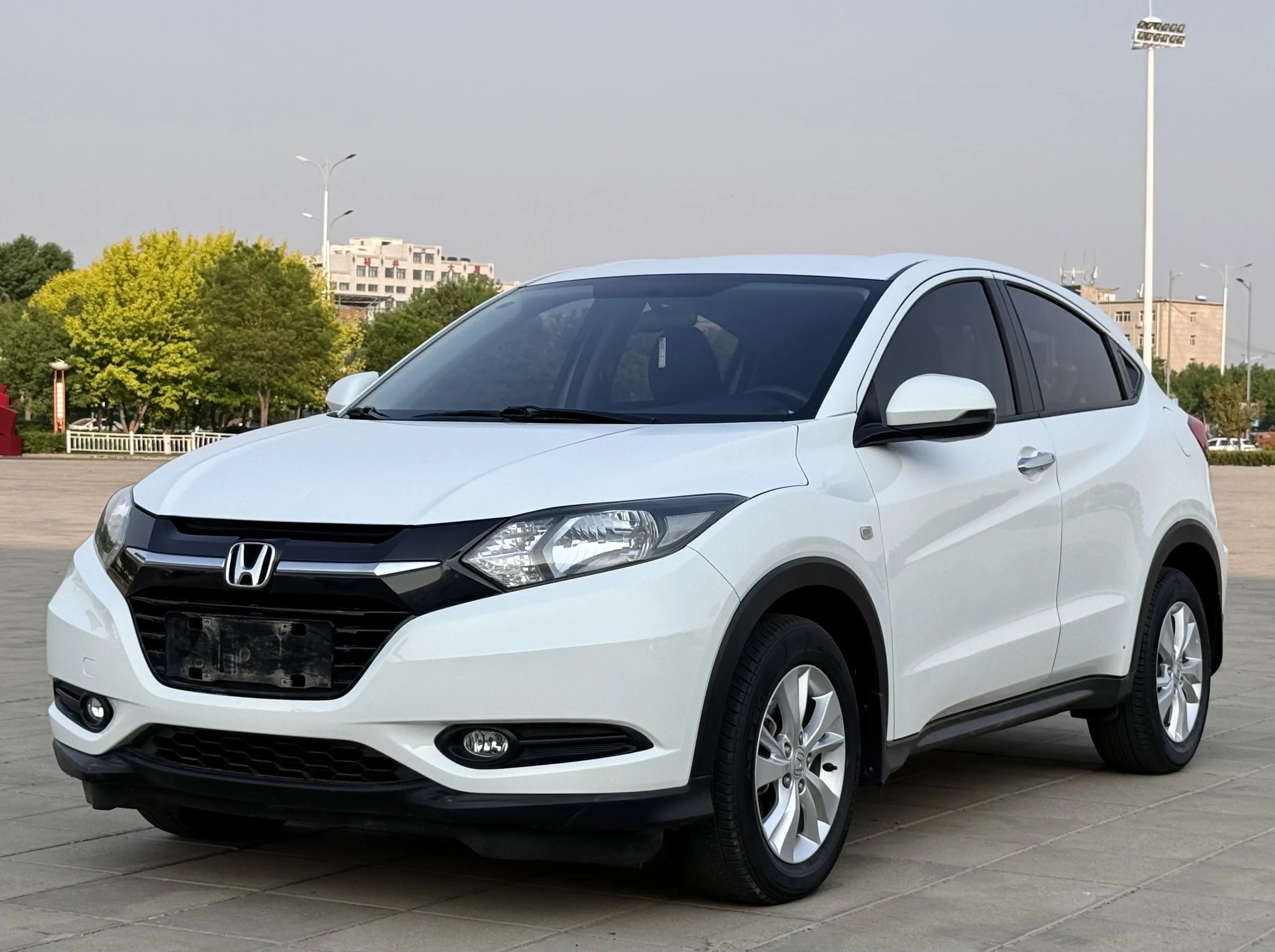 Honda Vezel (Binzhi)  из Китая