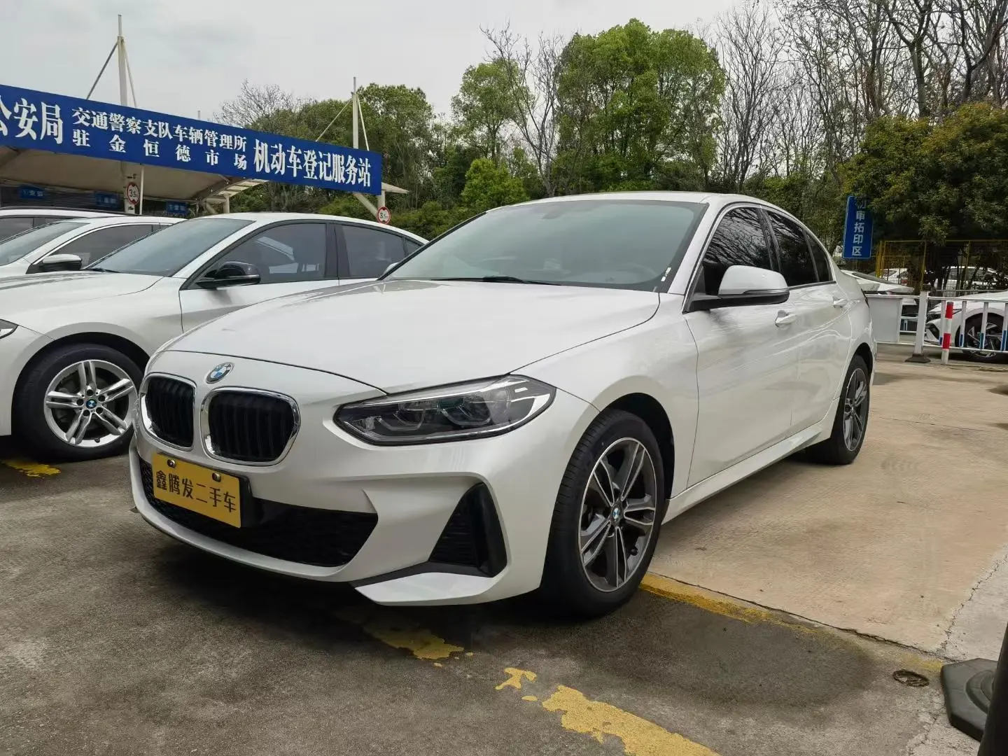 BMW 1 Series  из Китая