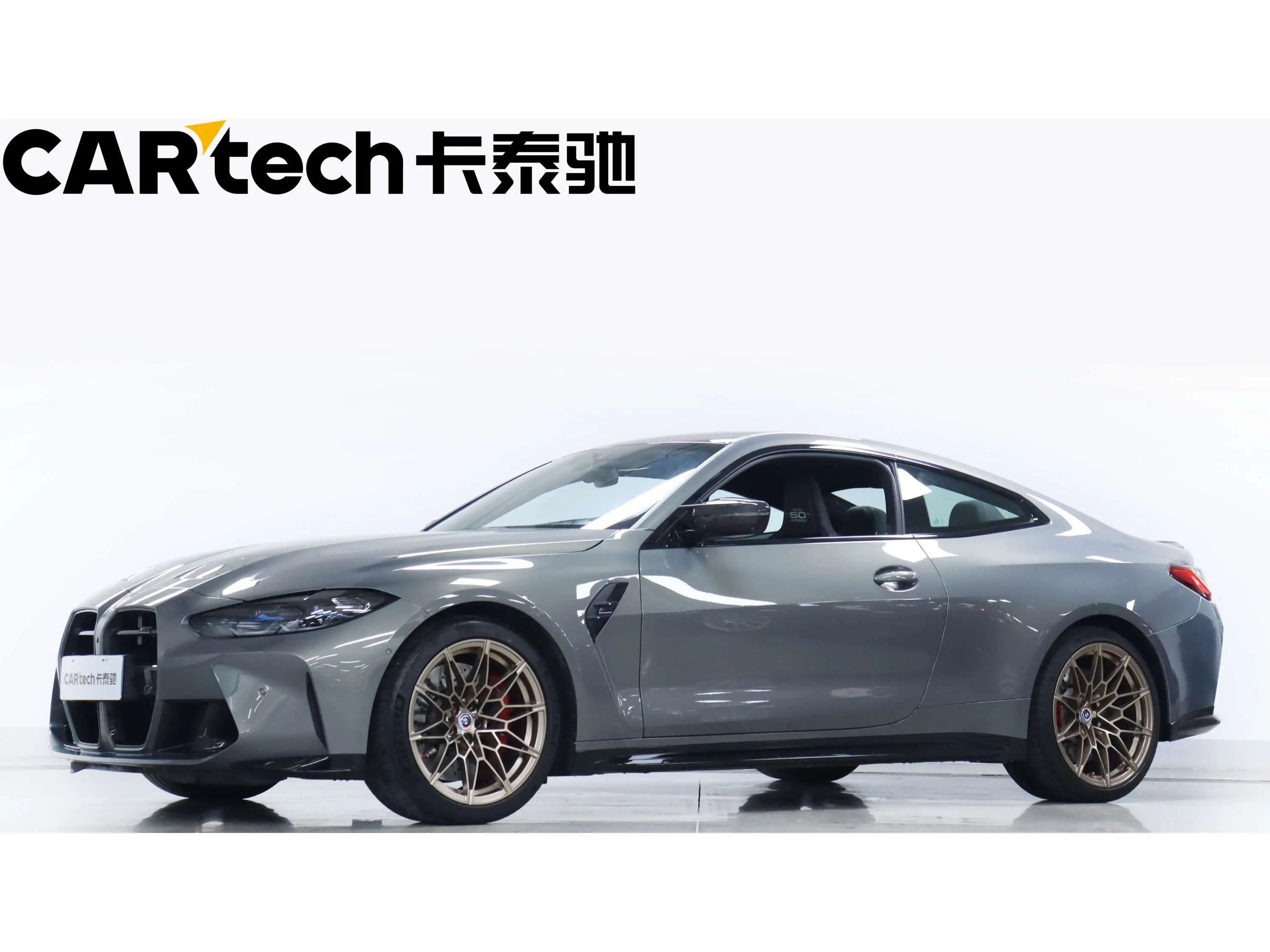 BMW M4  из Китая