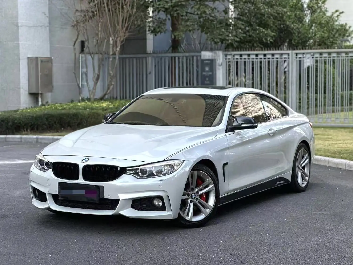 BMW 4 Series  из Китая