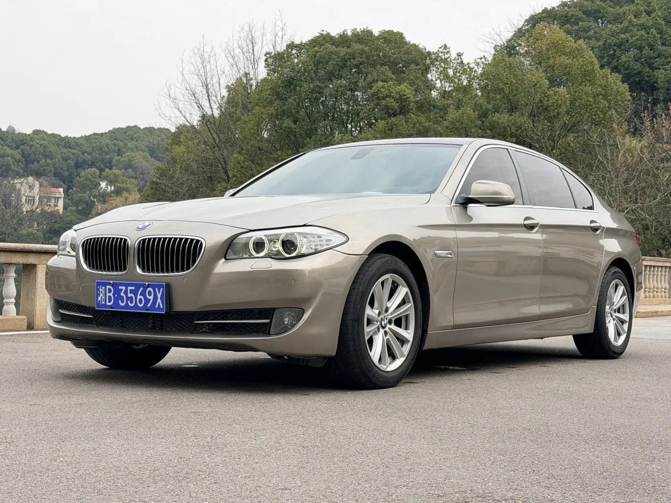 BMW 5 Series  из Китая