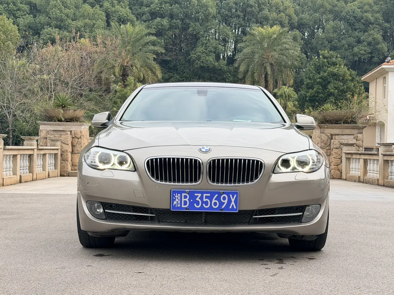 BMW 5 Series  из Китая