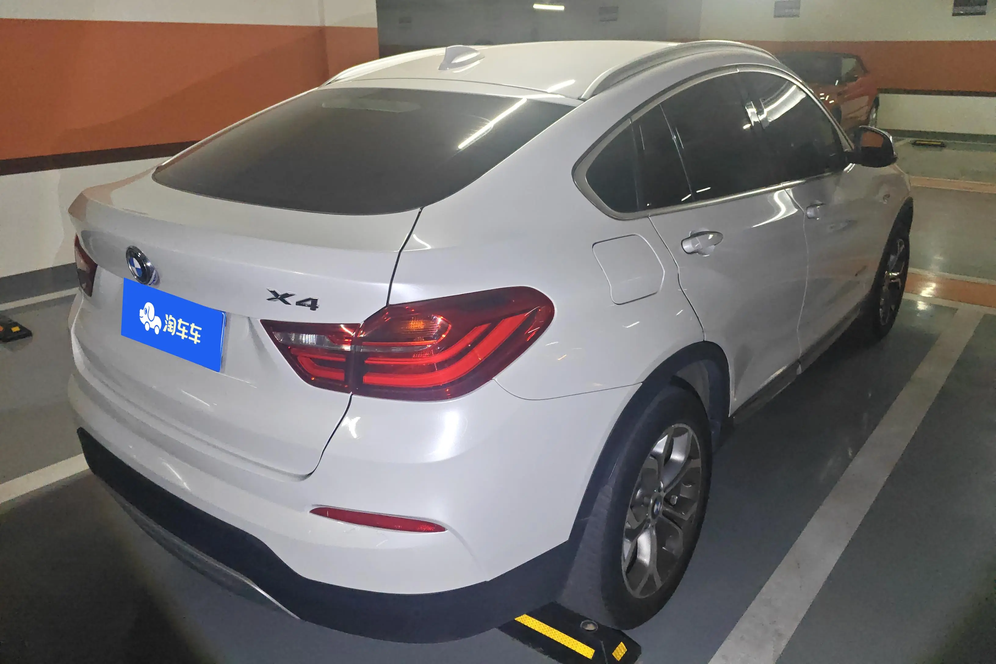 BMW X4  из Китая