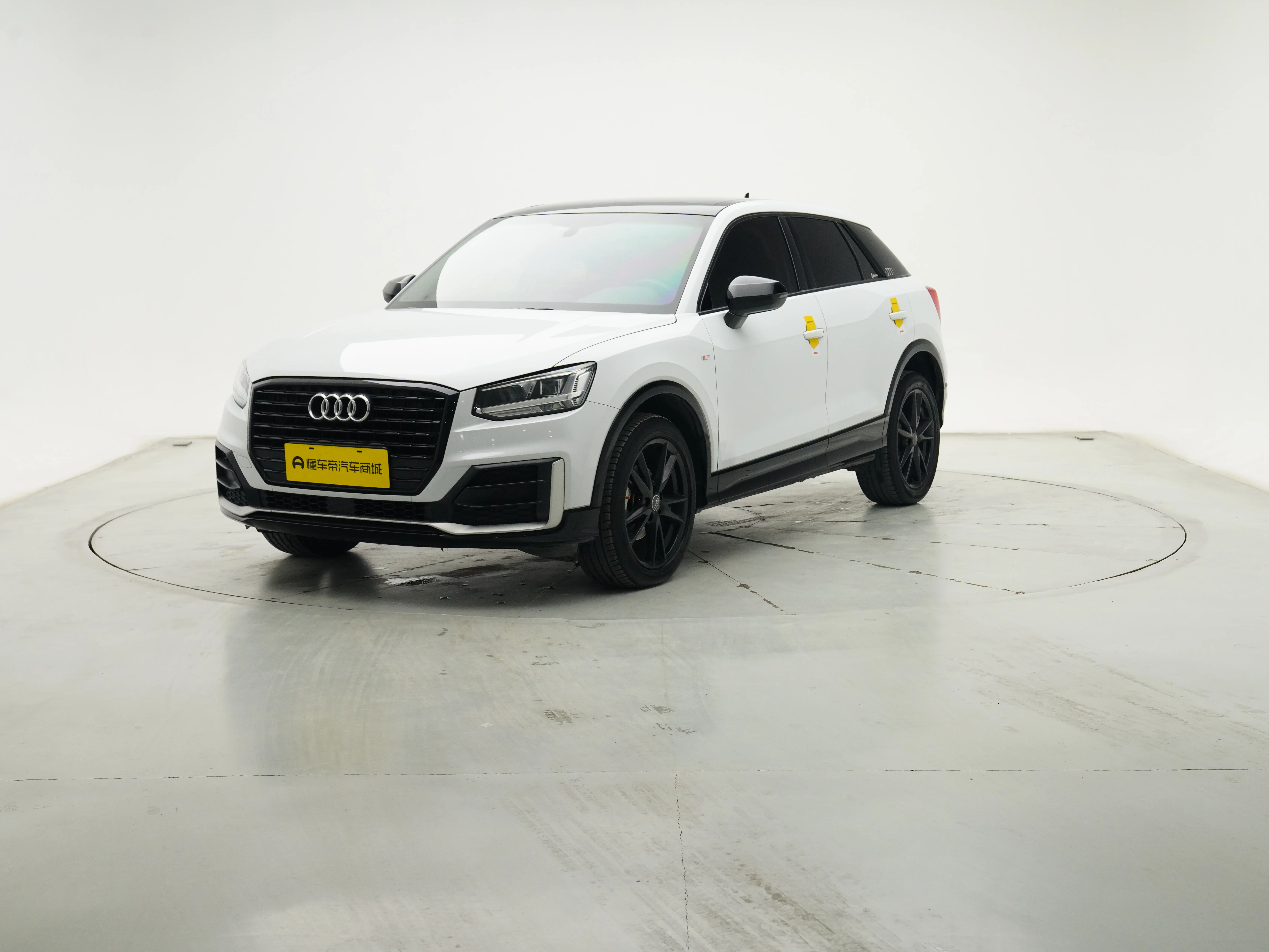 Audi Q2L  из Китая