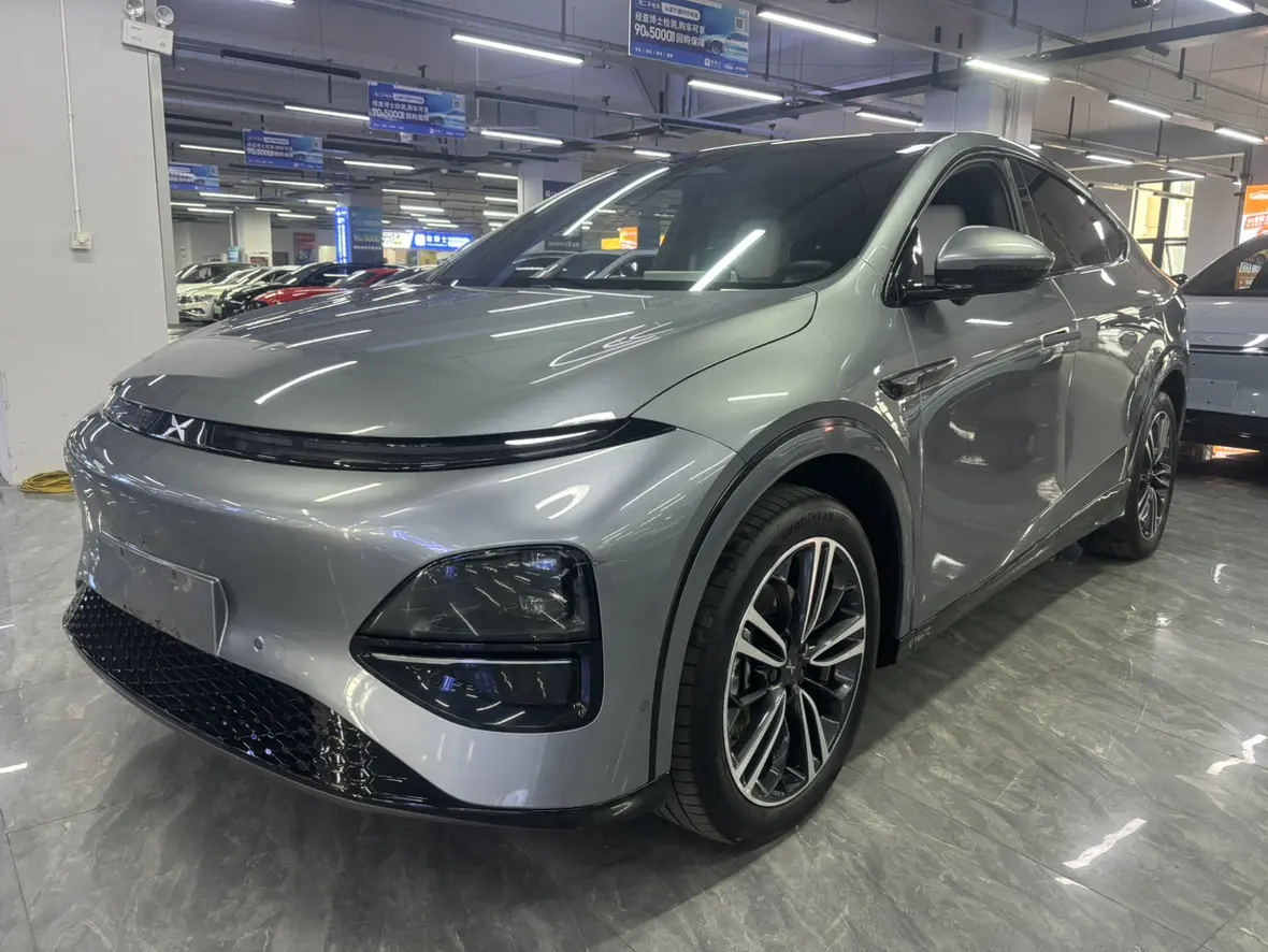 Xpeng G6  из Китая