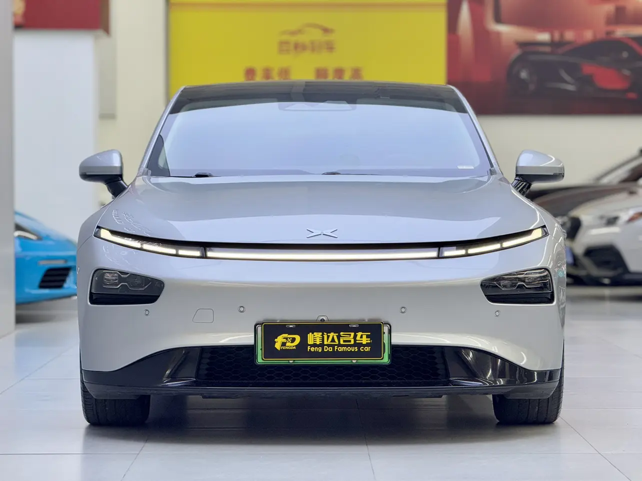 Xpeng P7  из Китая