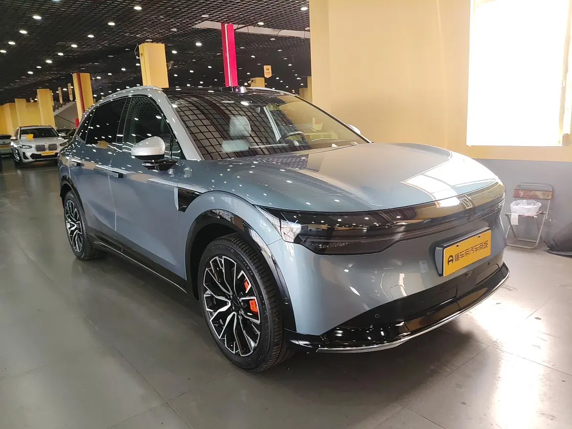 ZEEKR 7X  из Китая