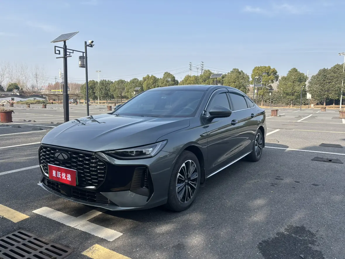 Chery Fengyun A8L  из Китая