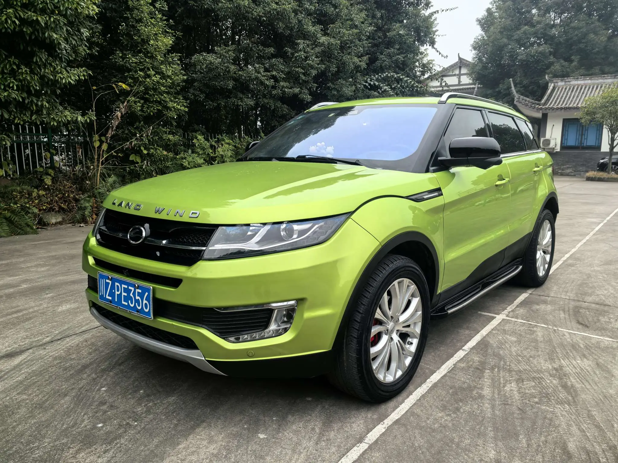 Lu Feng Landwind X7  из Китая