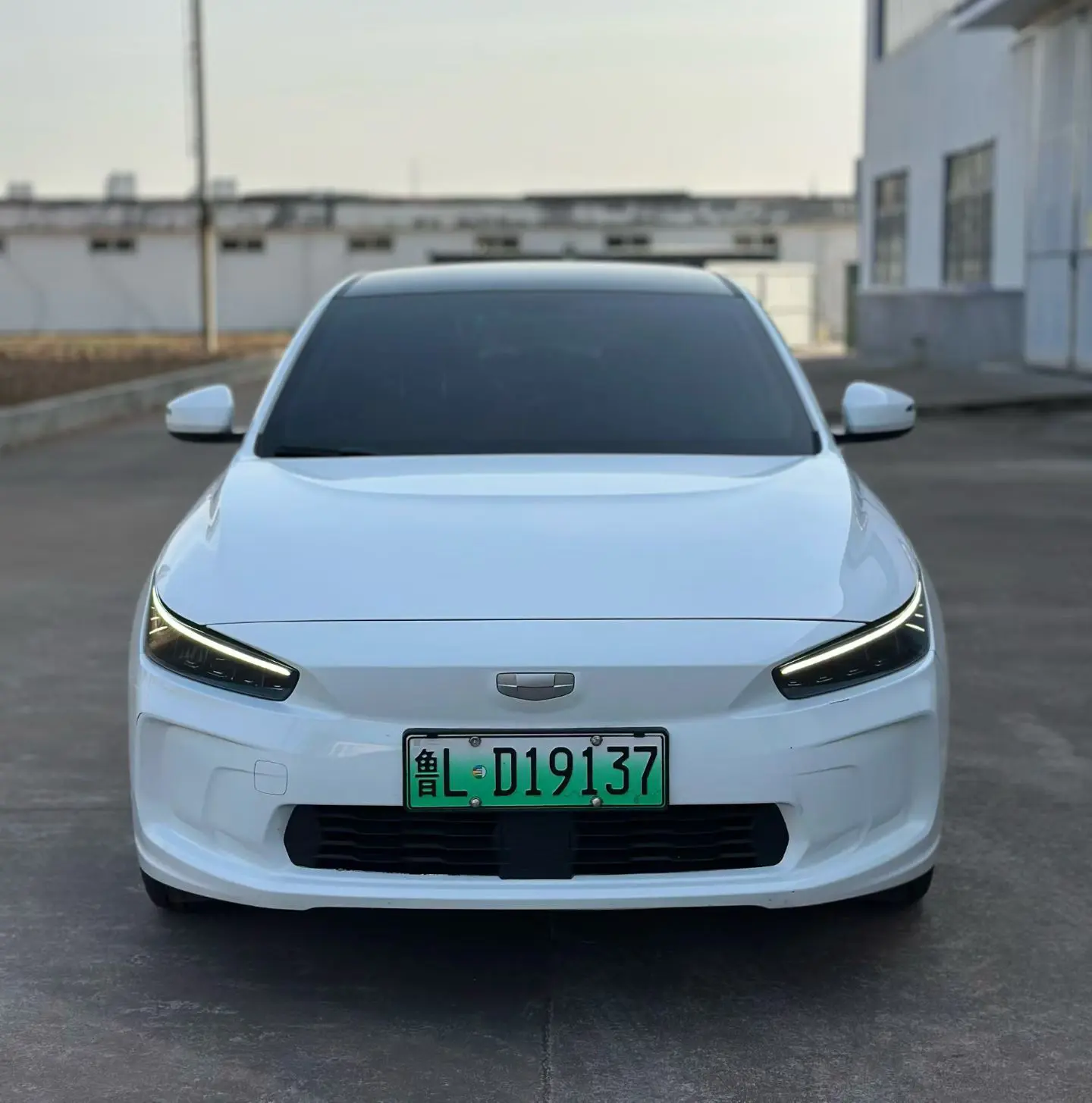 Geely Geometry A  из Китая