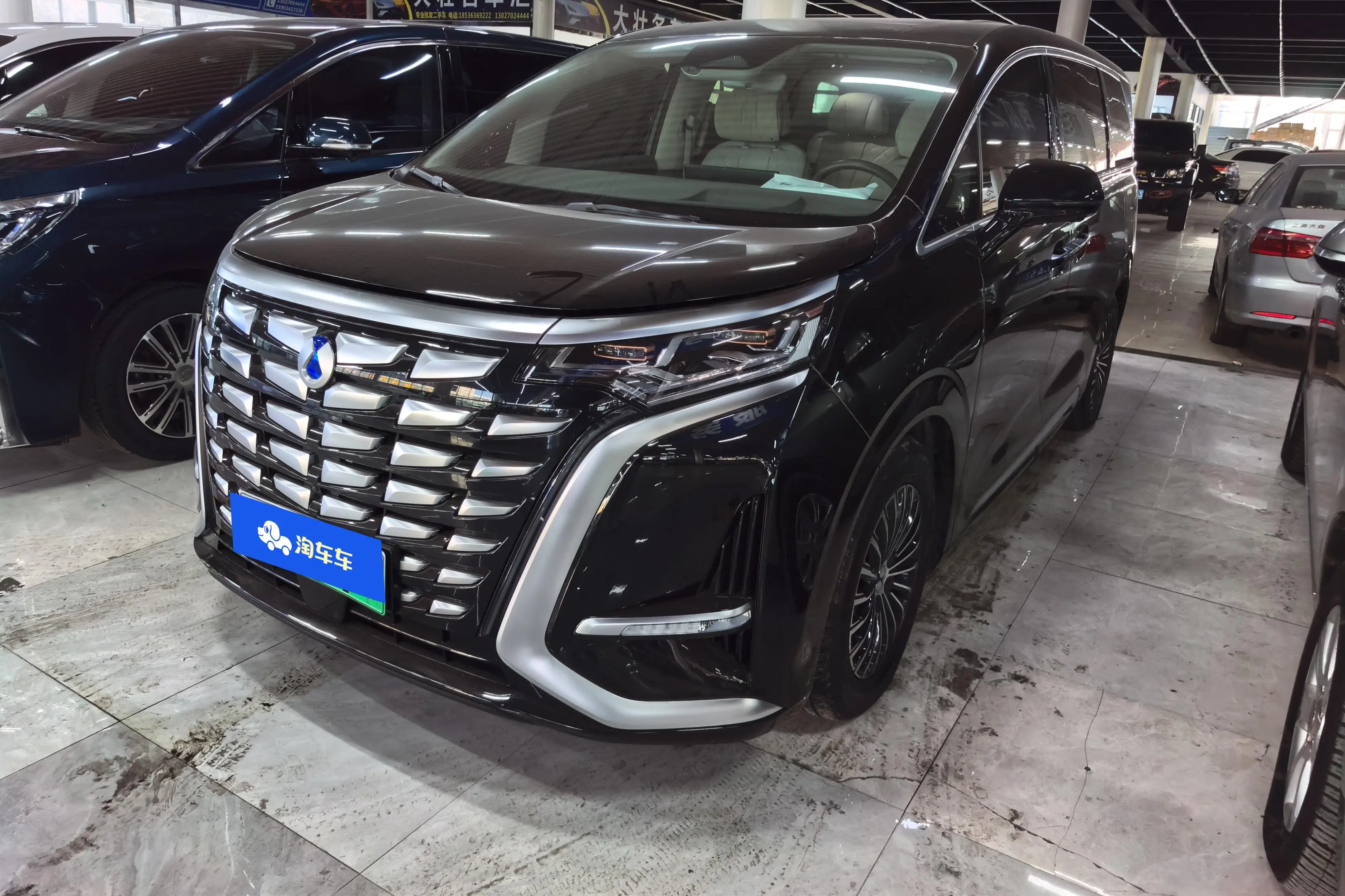 Denza D9 DM  из Китая