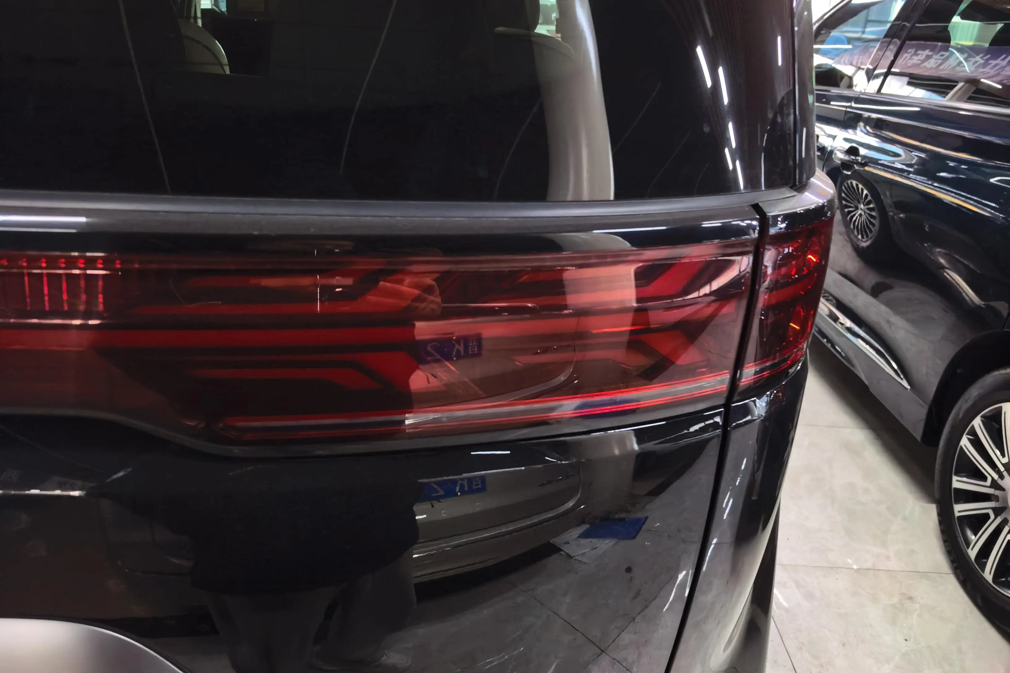 Denza D9 DM  из Китая